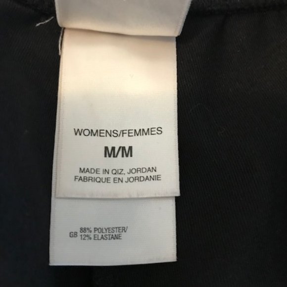 North Face Cropped Active Wear Pants NWOT - Picture 7 of 7